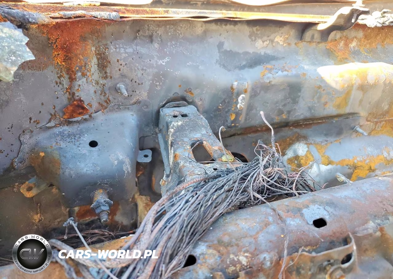 2024 Chevrolet Silverado K3500 VIN:1GB4YSE75RF152463 - 9