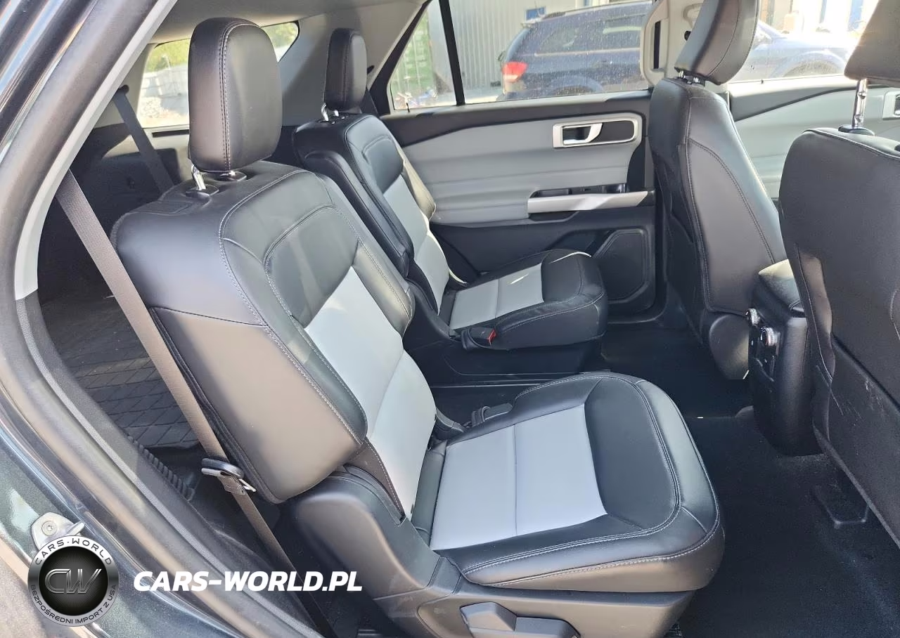 2022 Ford Explorer Xlt VIN:1FMSK8DH4NGC32855 - 11