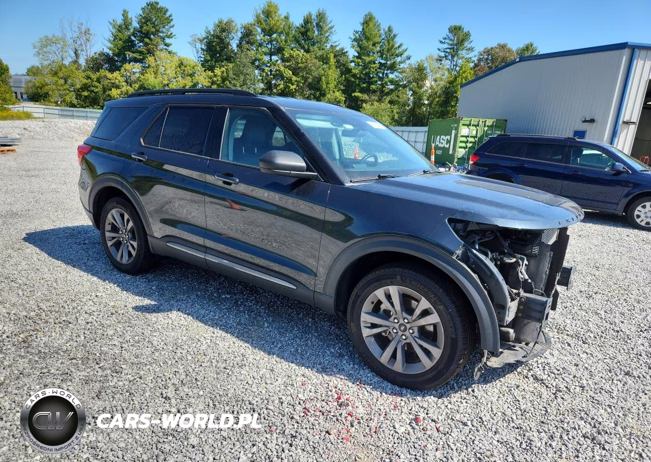 2022 Ford Explorer Xlt VIN:1FMSK8DH4NGC32855 - 4