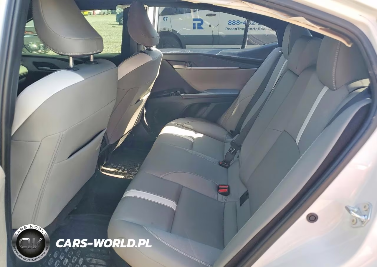 2026 Toyota Camry Se VIN:4T1DAACK7TU252452 - 10