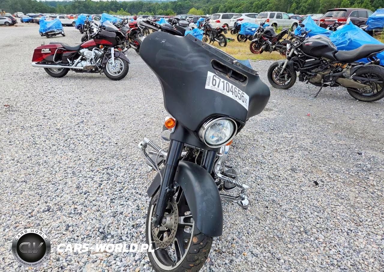 2014 Harley-Davidson Flhx Street Glide VIN:1HD1KBM10EB686953 - 2