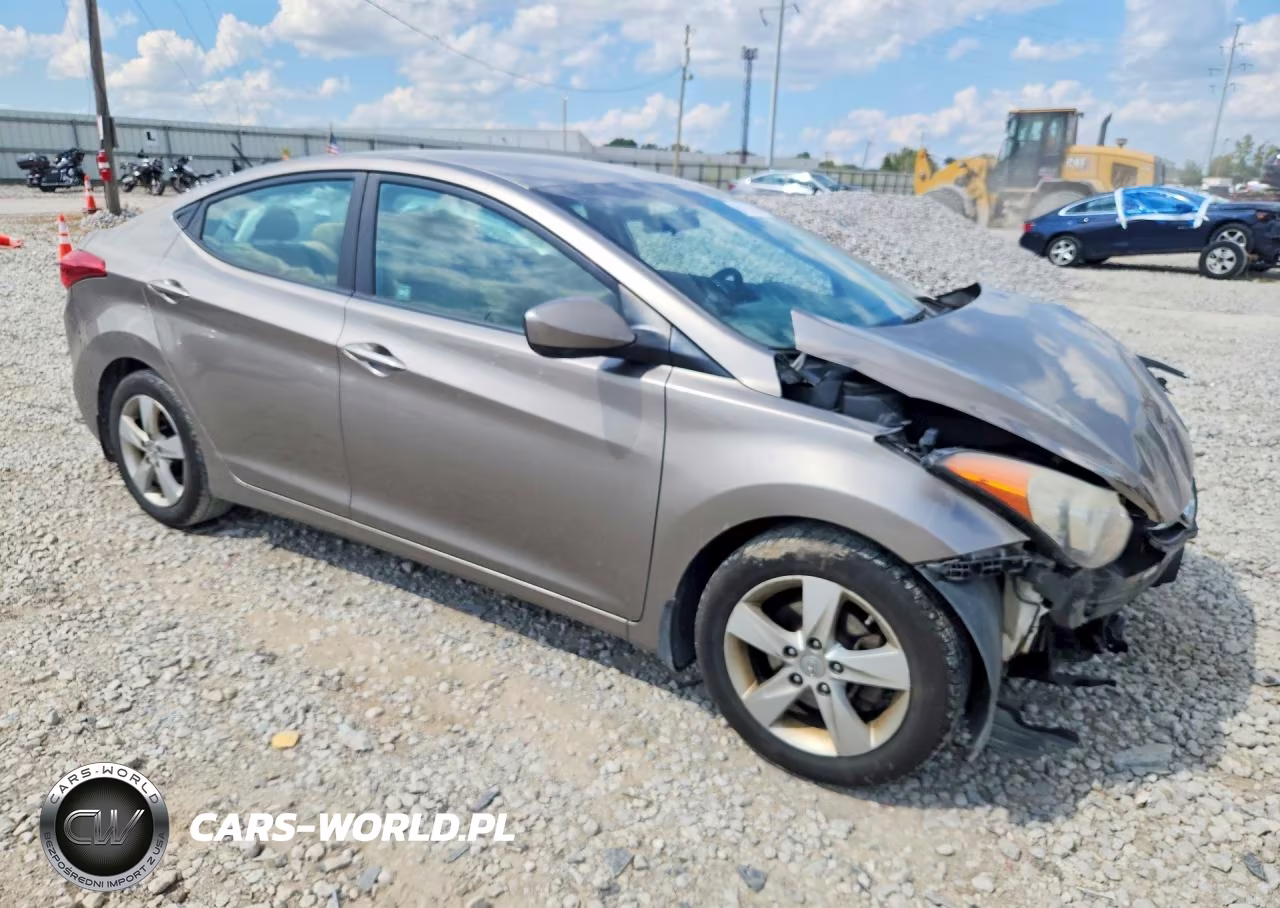 2013 Hyundai Elantra Gls VIN:5NPDH4AE4DH344094 - 4