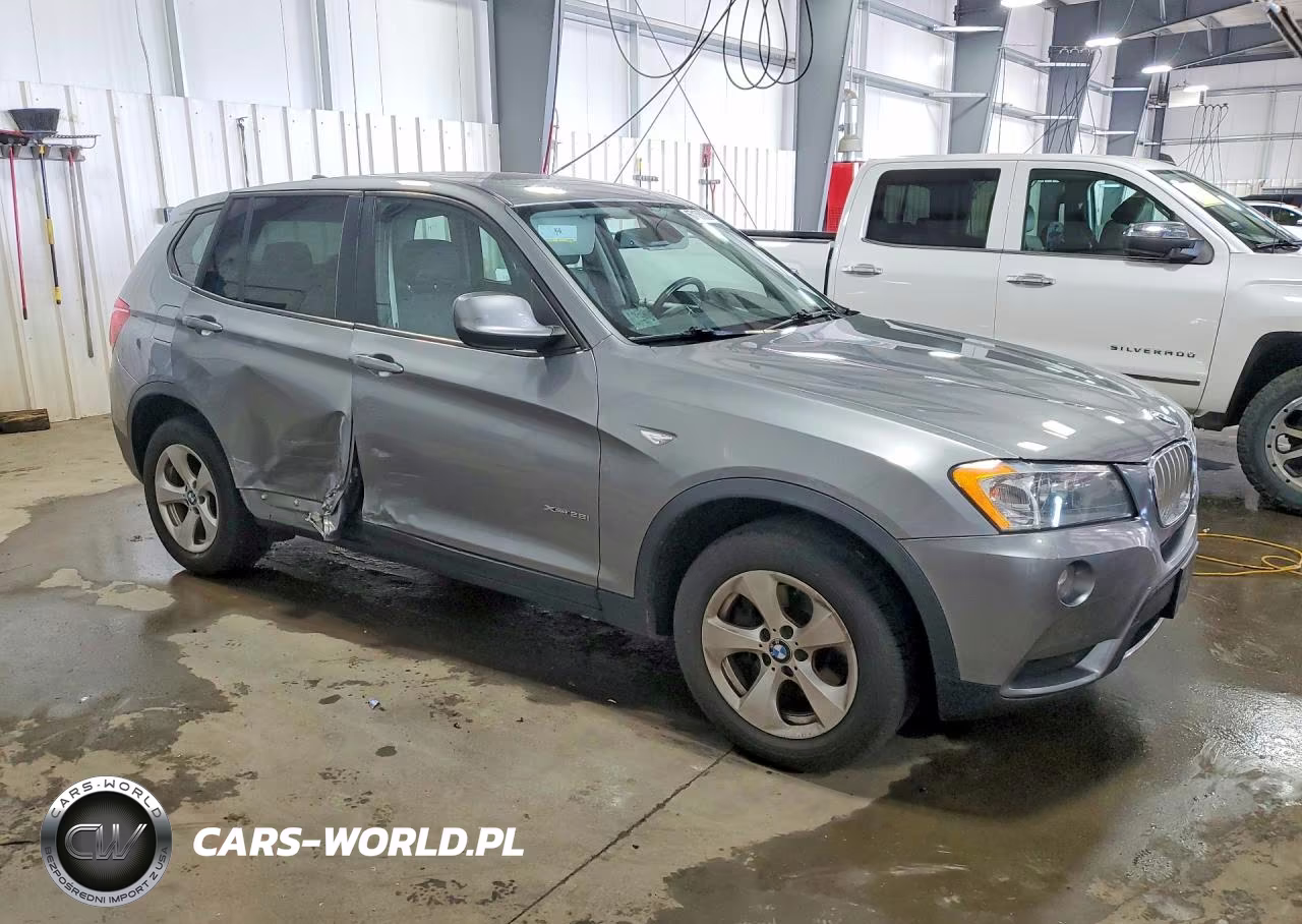 2012 BMW X3 xDrive28I VIN:5UXWX5C58CL726748 - 4