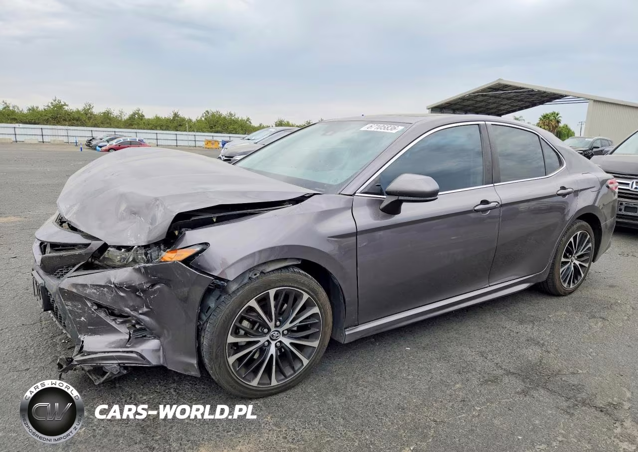 2020 Toyota Camry Se