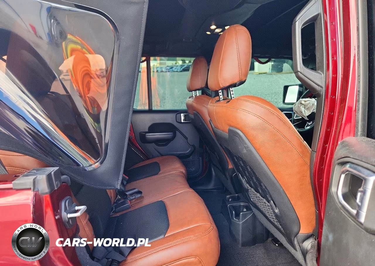 2021 Jeep Wrangler Unlimited Rubicon VIN:1C4HJXFGXMW684863 - 10