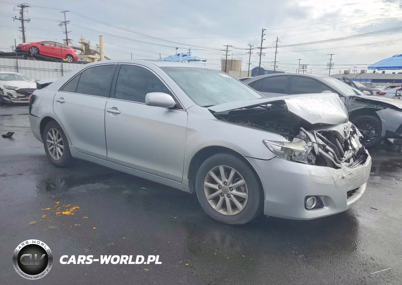 2011 Toyota Camry Xle VIN:4T4BF3EKXBR166462 - 4