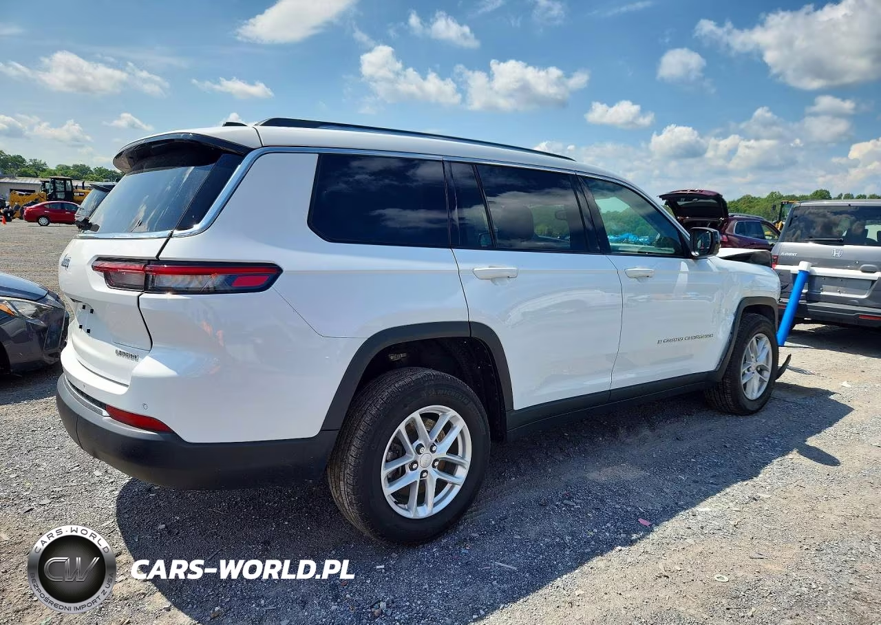 2024 Jeep Grand Cherokee L Laredo VIN:1C4RJKAG6R8920239 - 3