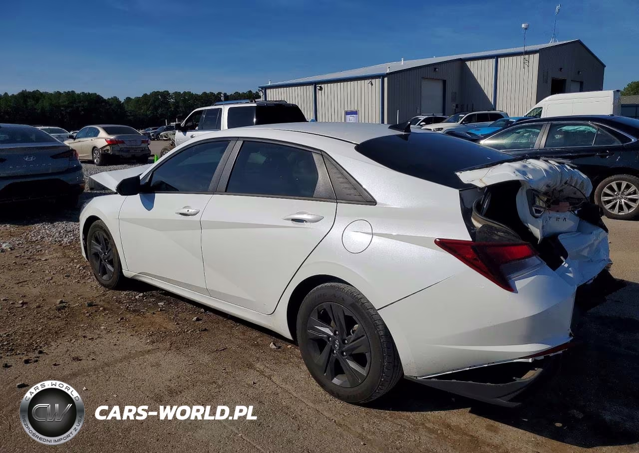 2022 Hyundai Elantra Sel VIN:5NPLM4AG5NH075811 - 2