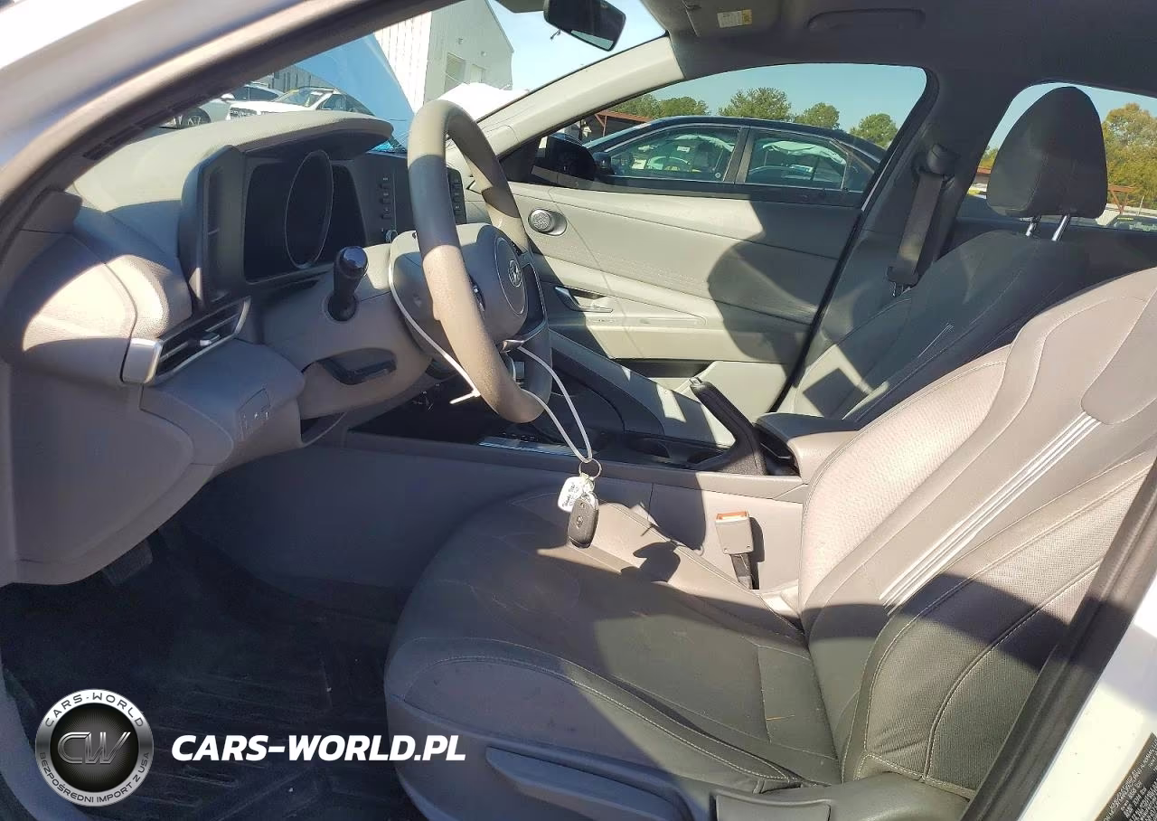2022 Hyundai Elantra Sel VIN:5NPLM4AG5NH075811 - 7