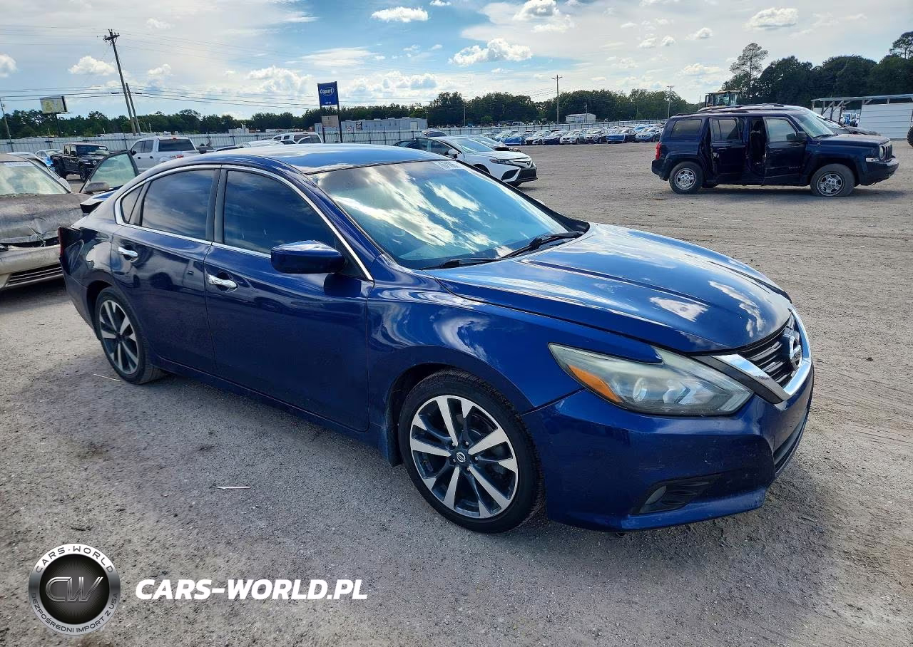 2017 Nissan Altima 2.5 Sr VIN:1N4AL3AP7HC108527 - 4