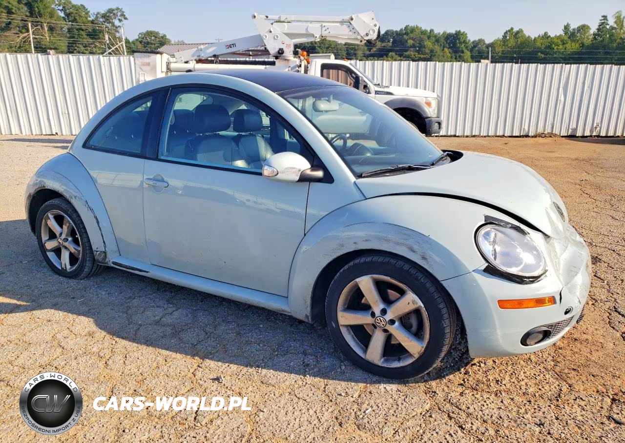 2010 Volkswagen New Beetle VIN:3VWPG3AGXAM035132 - 4