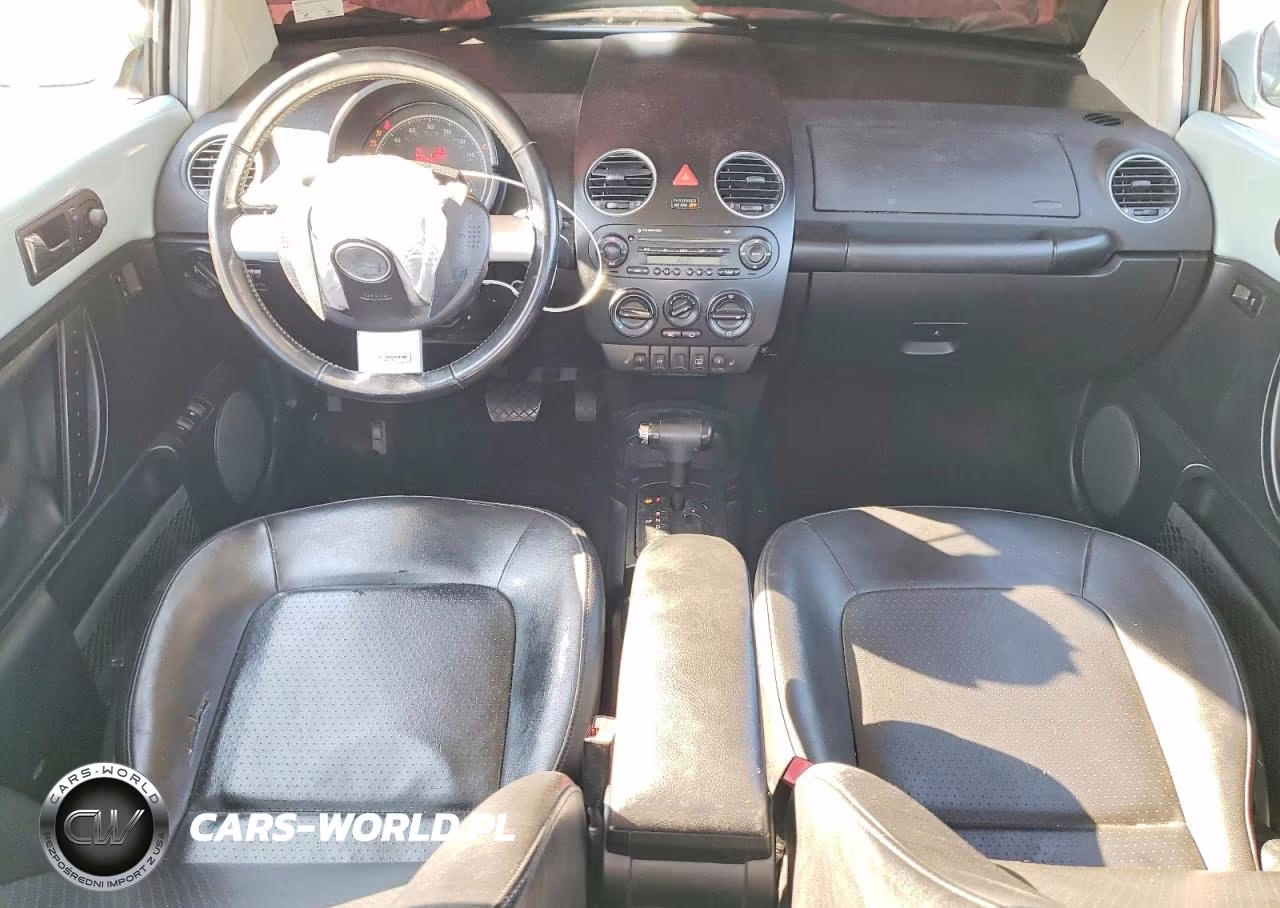 2010 Volkswagen New Beetle VIN:3VWPG3AGXAM035132 - 8