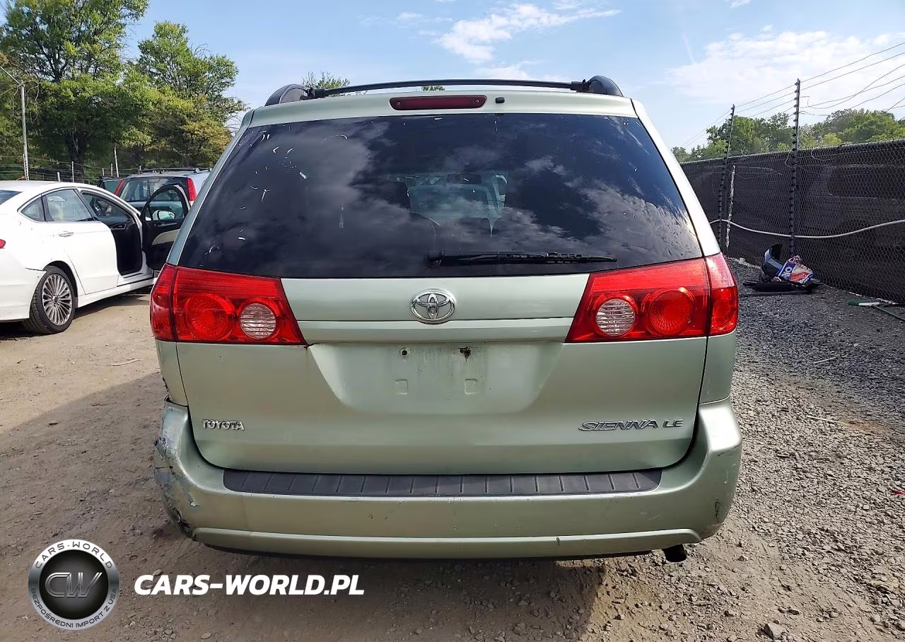 2010 Toyota Sienna Le 7-Passenger VIN:5TDKK4CC9AS342173 - 6