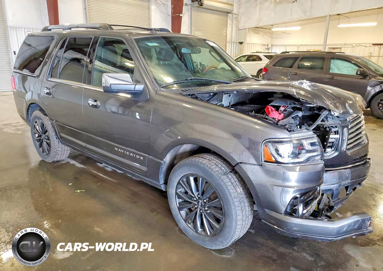 2017 Lincoln Navigator Select VIN:5LMJJ2JT3HEL10768 - 4