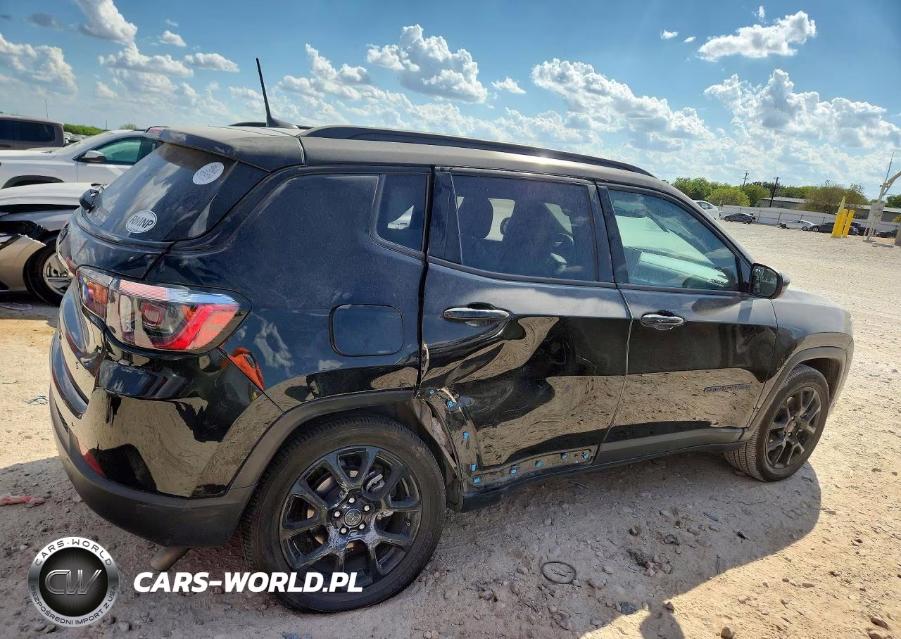 2025 Jeep Compass Latitude VIN:3C4NJDBN4ST568695 - 3