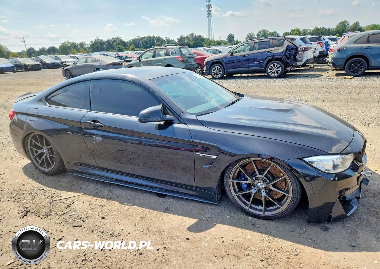 2015 BMW M4 VIN:WBS3R9C5XFK335285 - 4