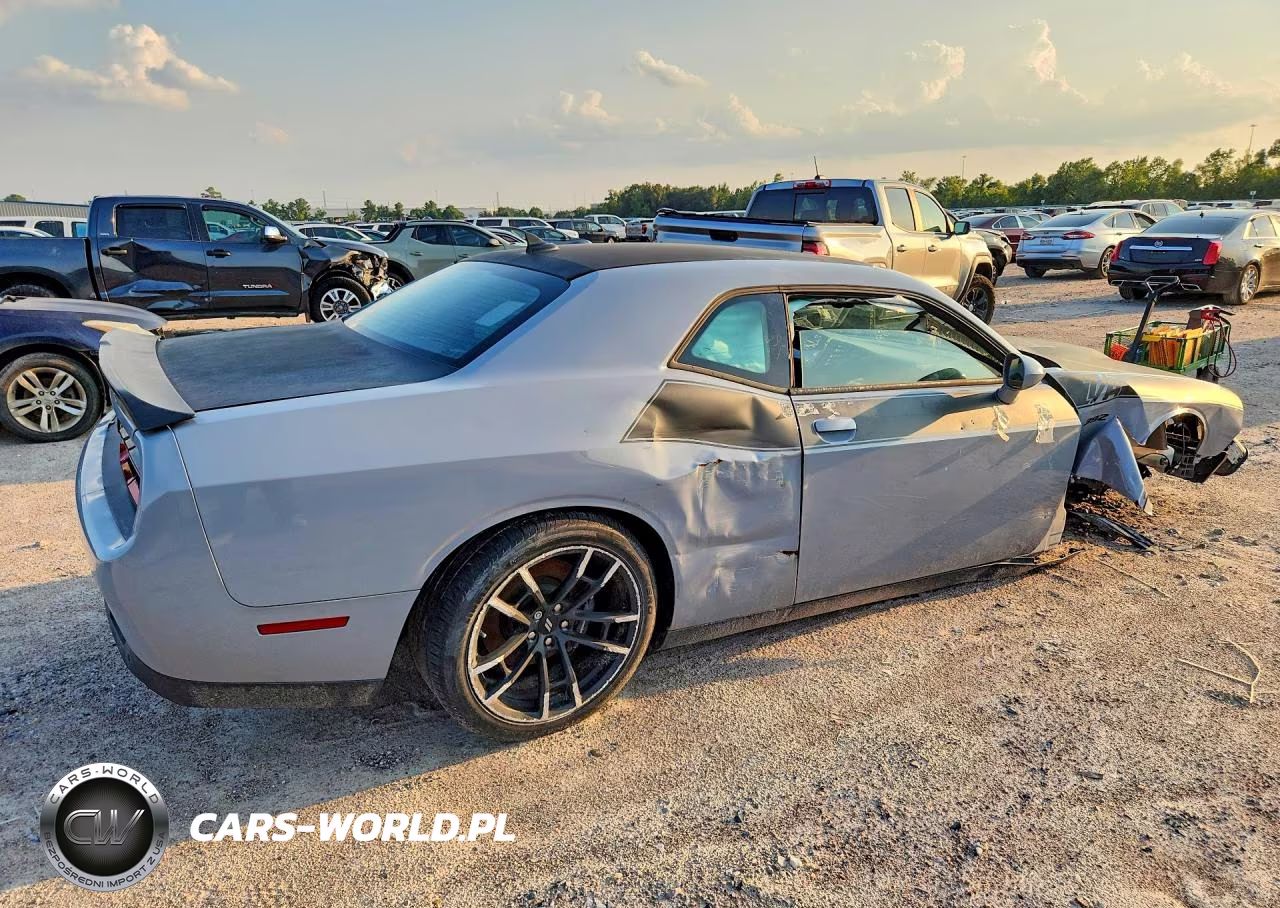 2022 Dodge Challenger R-T Scat Pack VIN:2C3CDZFJ1NH172051 - 3