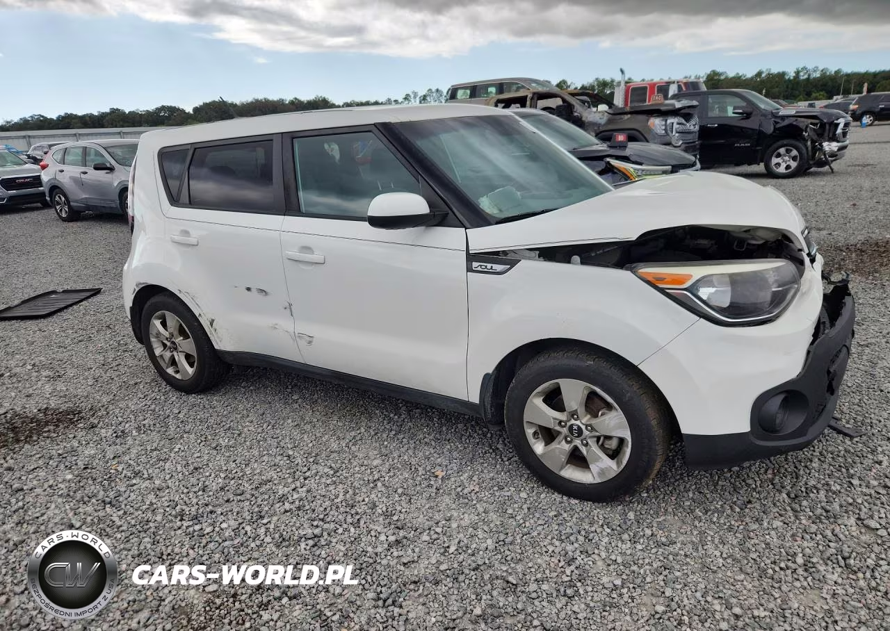 2017 Kia Soul Base VIN:KNDJN2A21H7465665 - 4