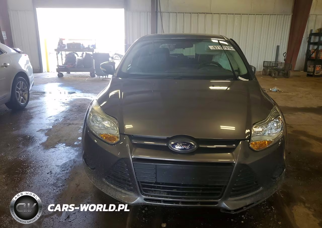 2014 Ford Focus Se VIN:1FADP3K21EL108328 - 5