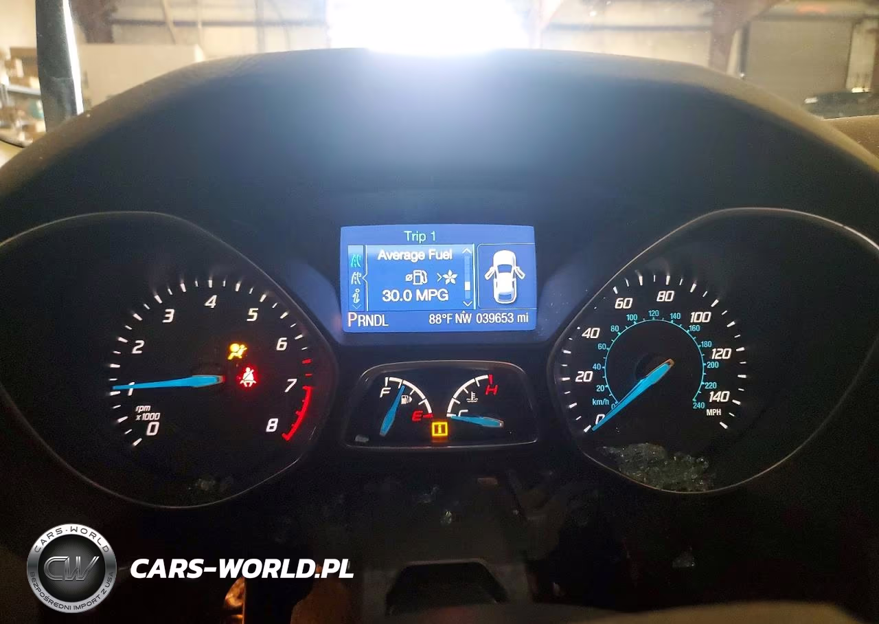2014 Ford Focus Se VIN:1FADP3K21EL108328 - 9