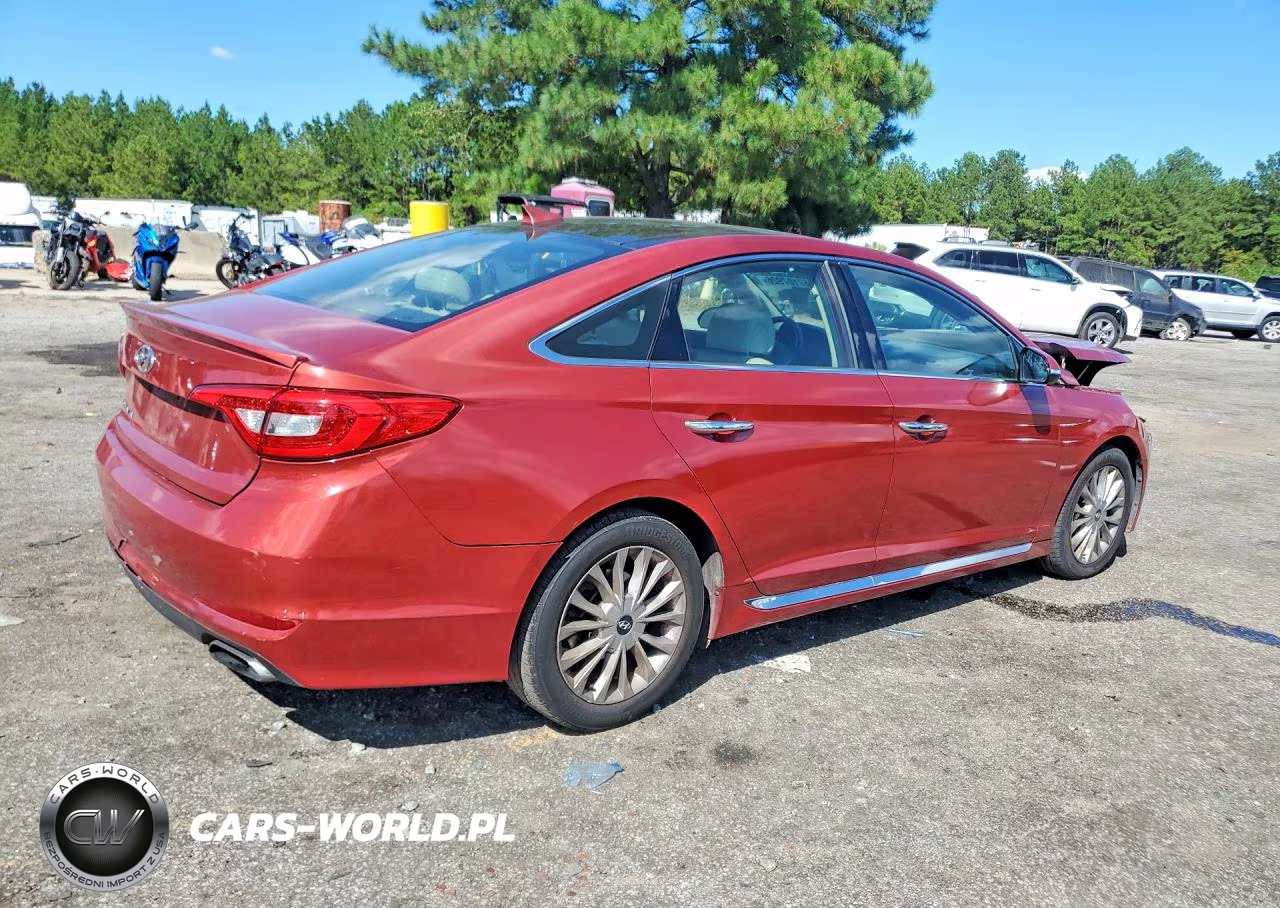 2015 Hyundai Sonata Limited VIN:5NPE34AF2FH024724 - 3