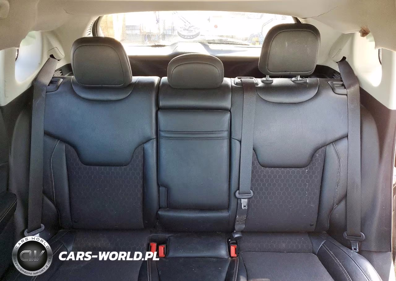 2019 Jeep Compass Latitude VIN:3C4NJDBB8KT839473 - 10