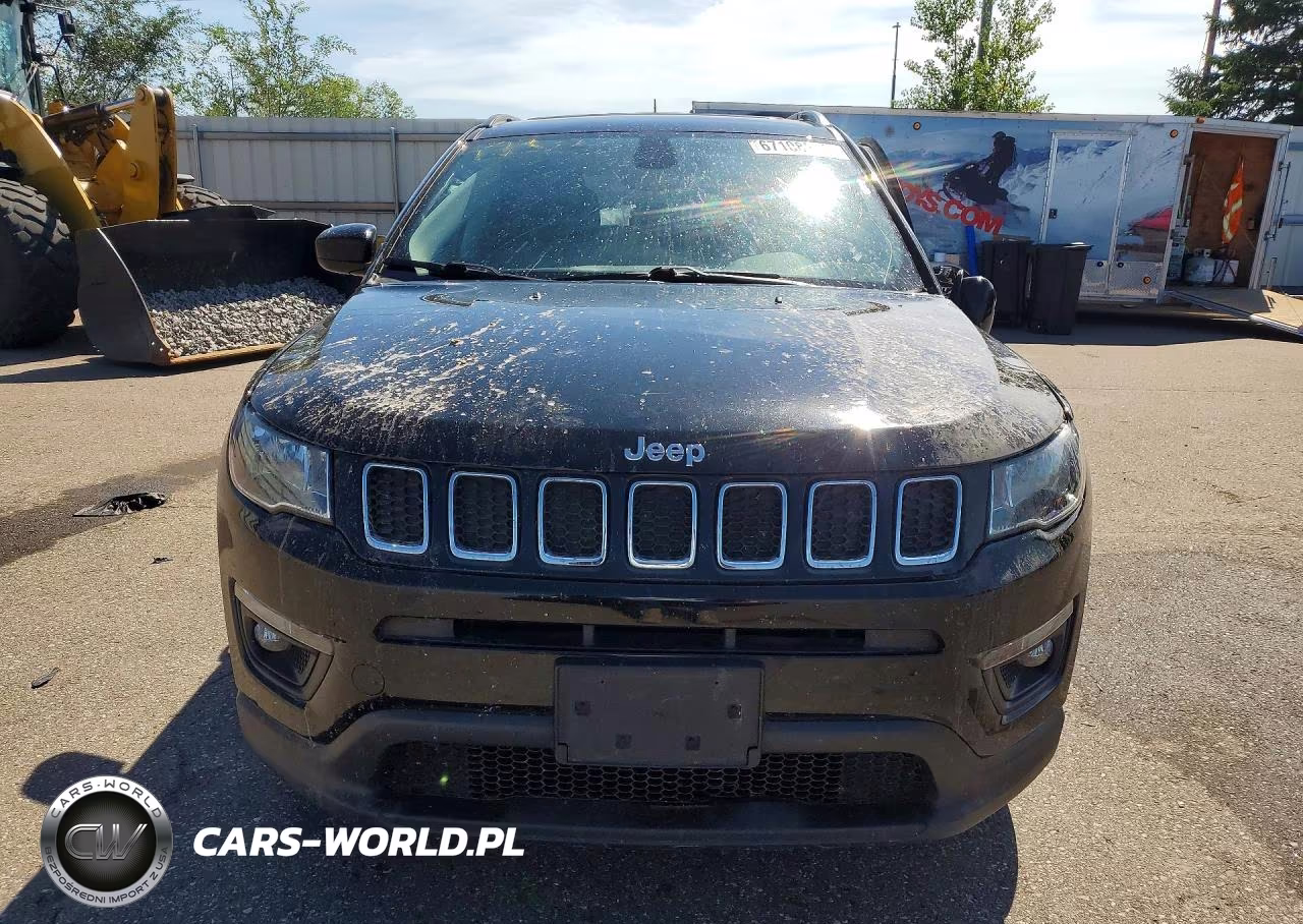 2019 Jeep Compass Latitude VIN:3C4NJDBB8KT839473 - 5