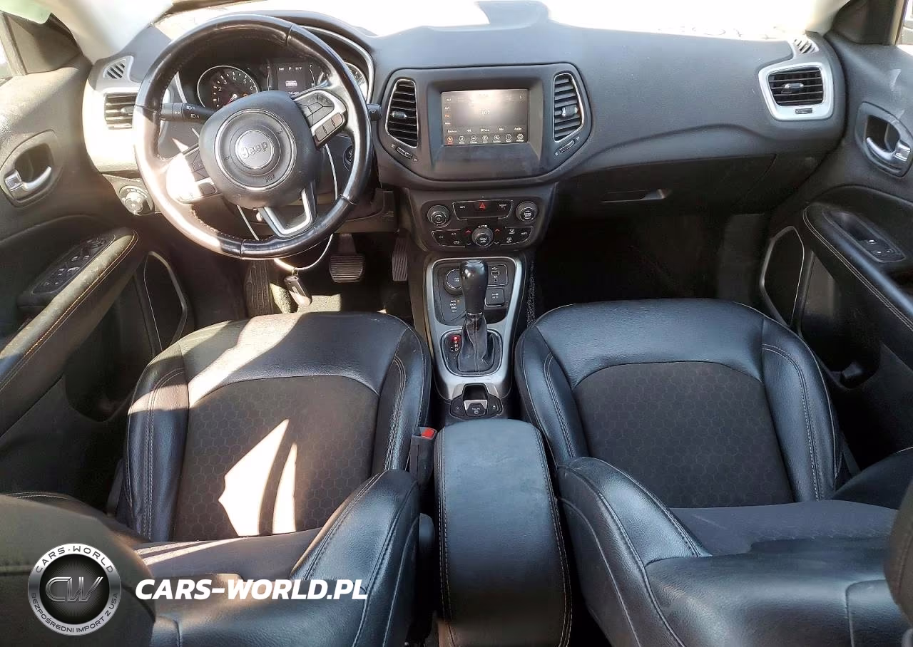 2019 Jeep Compass Latitude VIN:3C4NJDBB8KT839473 - 8