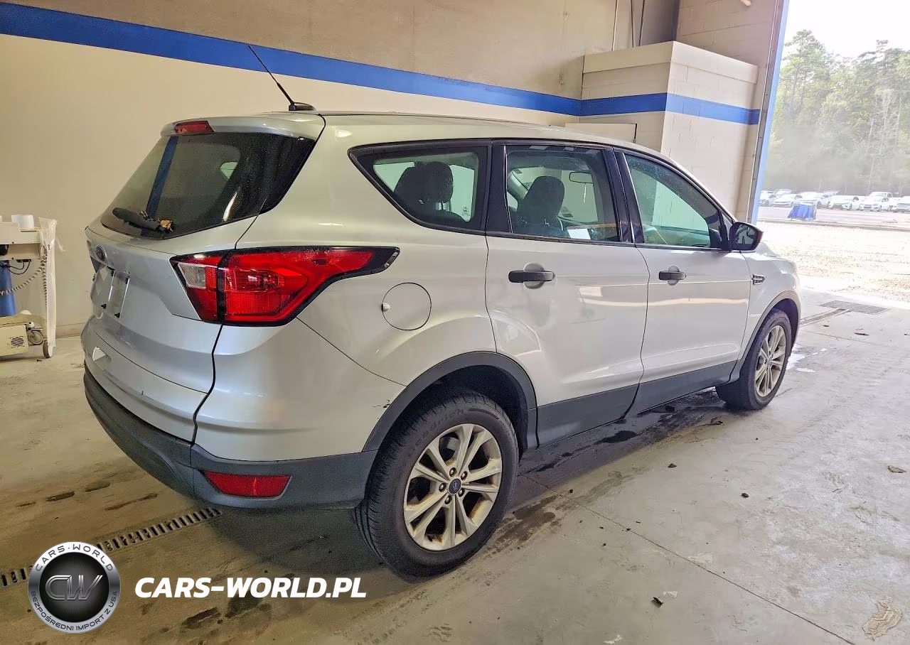 2019 Ford Escape S VIN:1FMCU0F75KUC47026 - 3