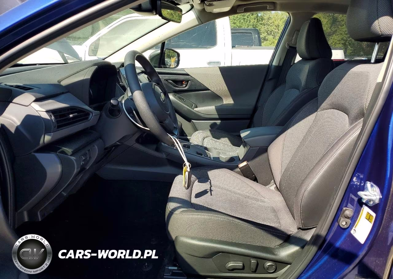 2024 Subaru Crosstrek Premium VIN:JF2GUADCXR8385368 - 7