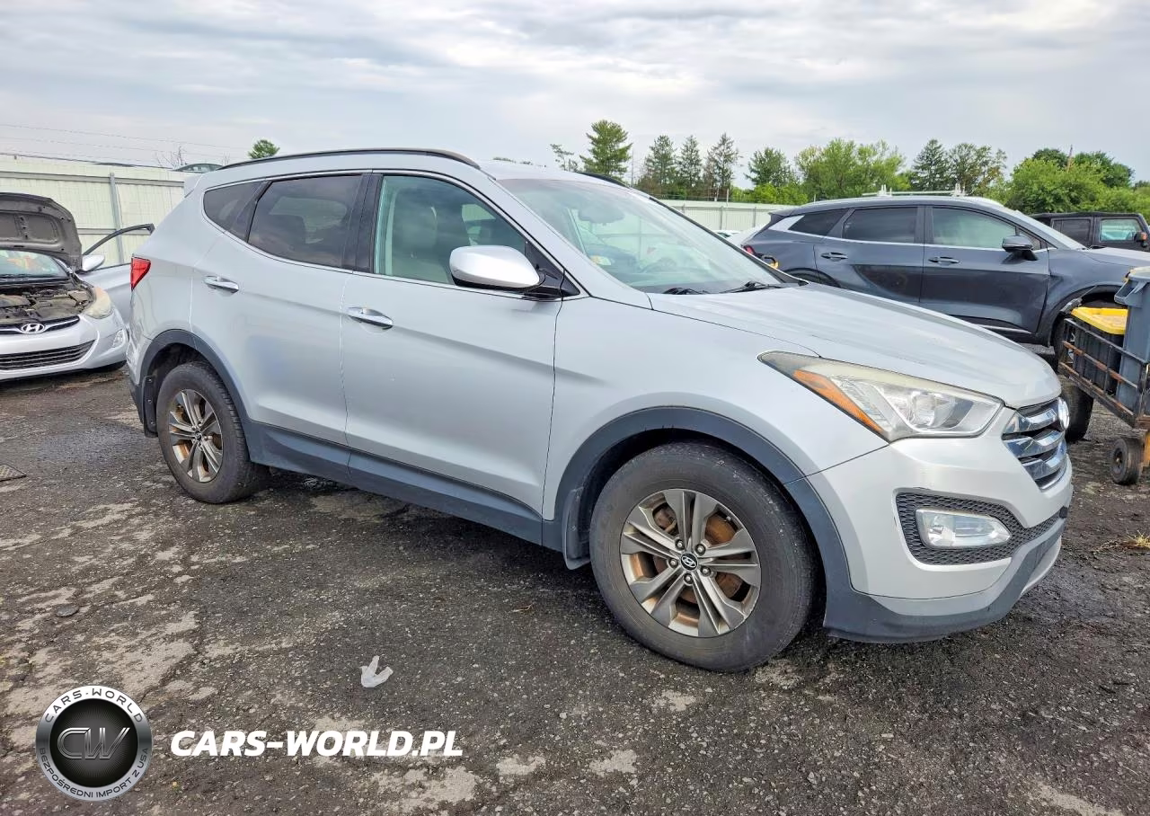 2014 Hyundai Santa Fe Sport 2.4L VIN:5XYZU3LB6EG158032 - 4