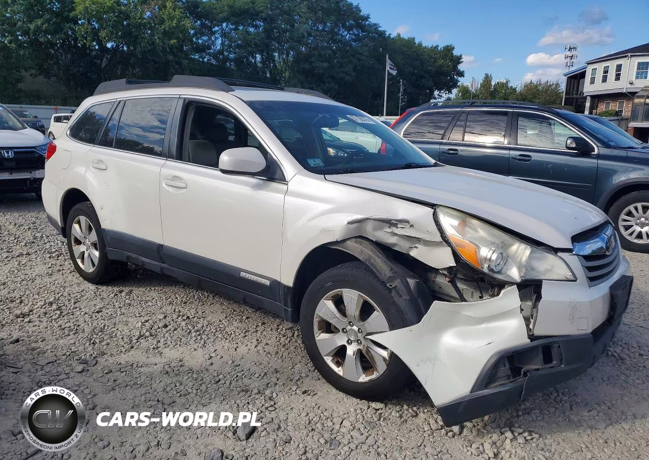 2012 Subaru Outback 2.5I Premium VIN:4S4BRBGC9C3223047 - 4