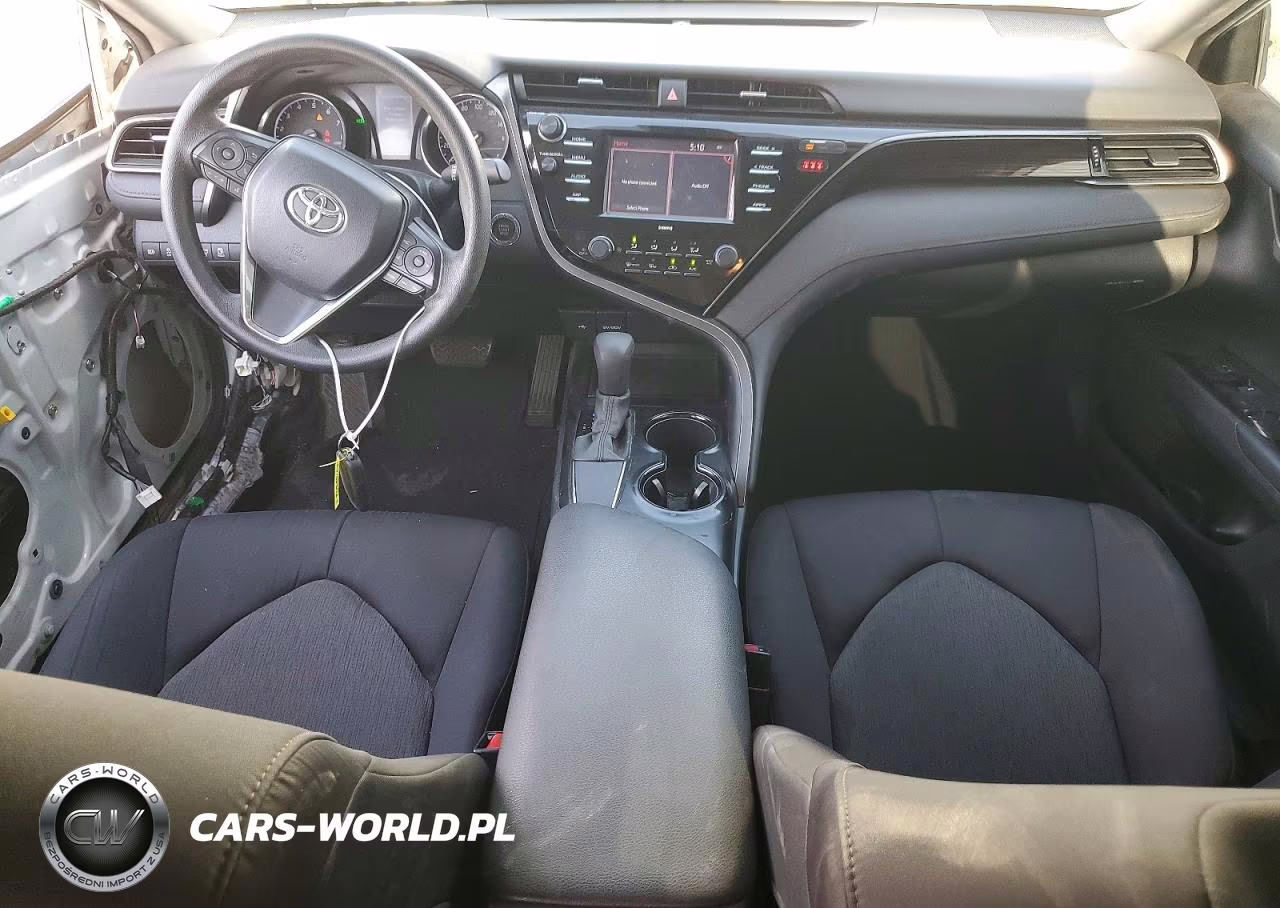2020 Toyota Camry Le VIN:4T1L11AKXLU338594 - 8