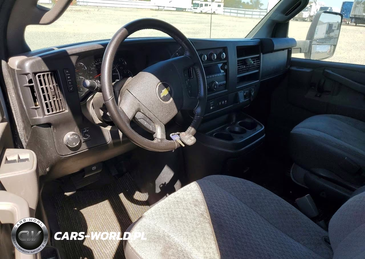2020 Chevrolet Express 35 VIN:1GB0GRFG3L1261470 - 8