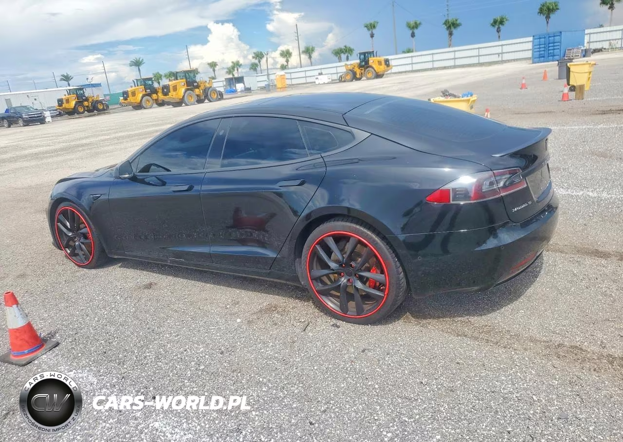 2017 Tesla Model S VIN:5YJSA1E47HF200717 - 2