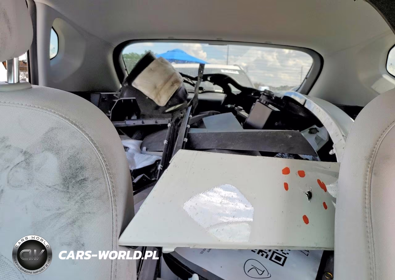 2025 Hyundai Kona VIN:KM8HB3AB2SU300435 - 10