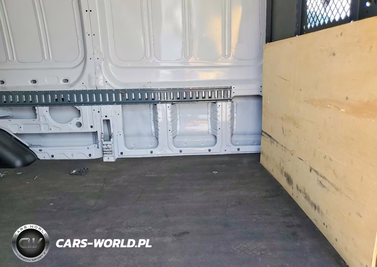 2023 Ford Transit T-250 VIN:1FTBR1C82PKA96217 - 10
