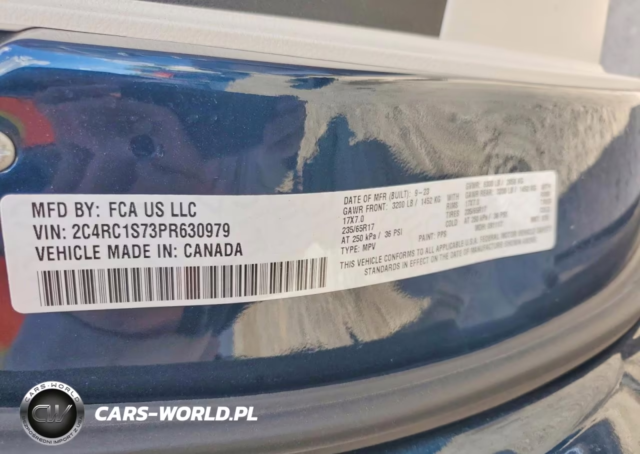 2023 Chrysler Pacifica Hybrid Limited VIN:2C4RC1S73PR630979 - 13