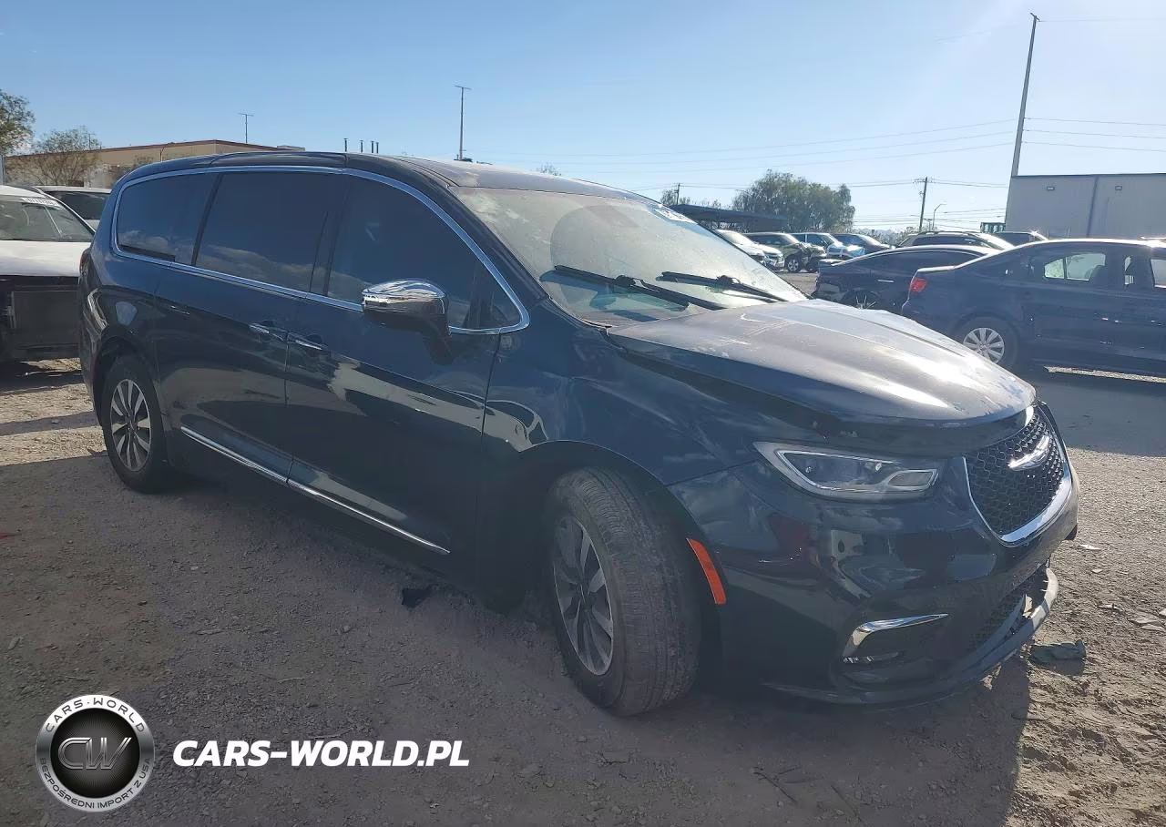 2023 Chrysler Pacifica Hybrid Limited VIN:2C4RC1S73PR630979 - 4