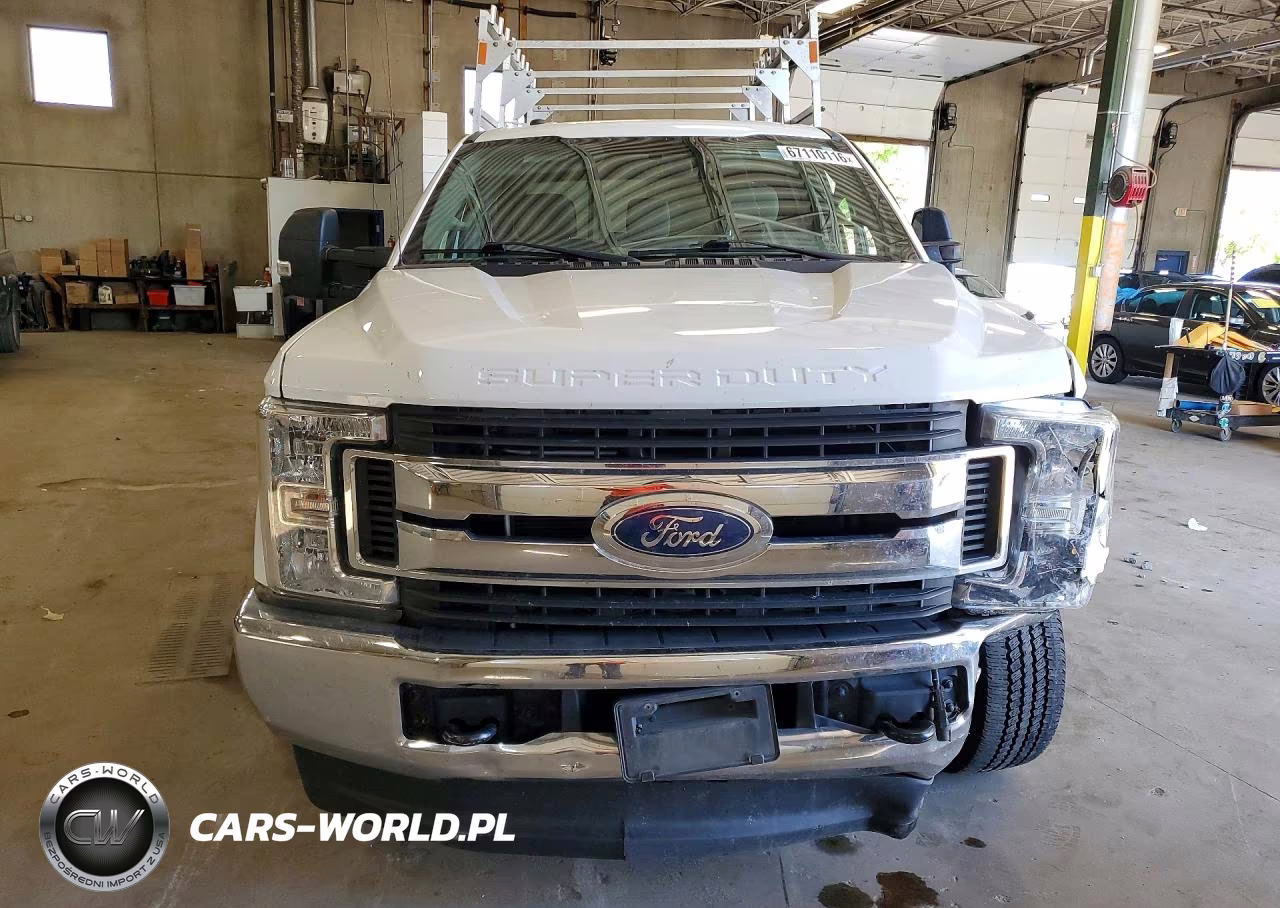 2018 Ford F250 Super Duty VIN:1FT7W2B68JEC60550 - 5