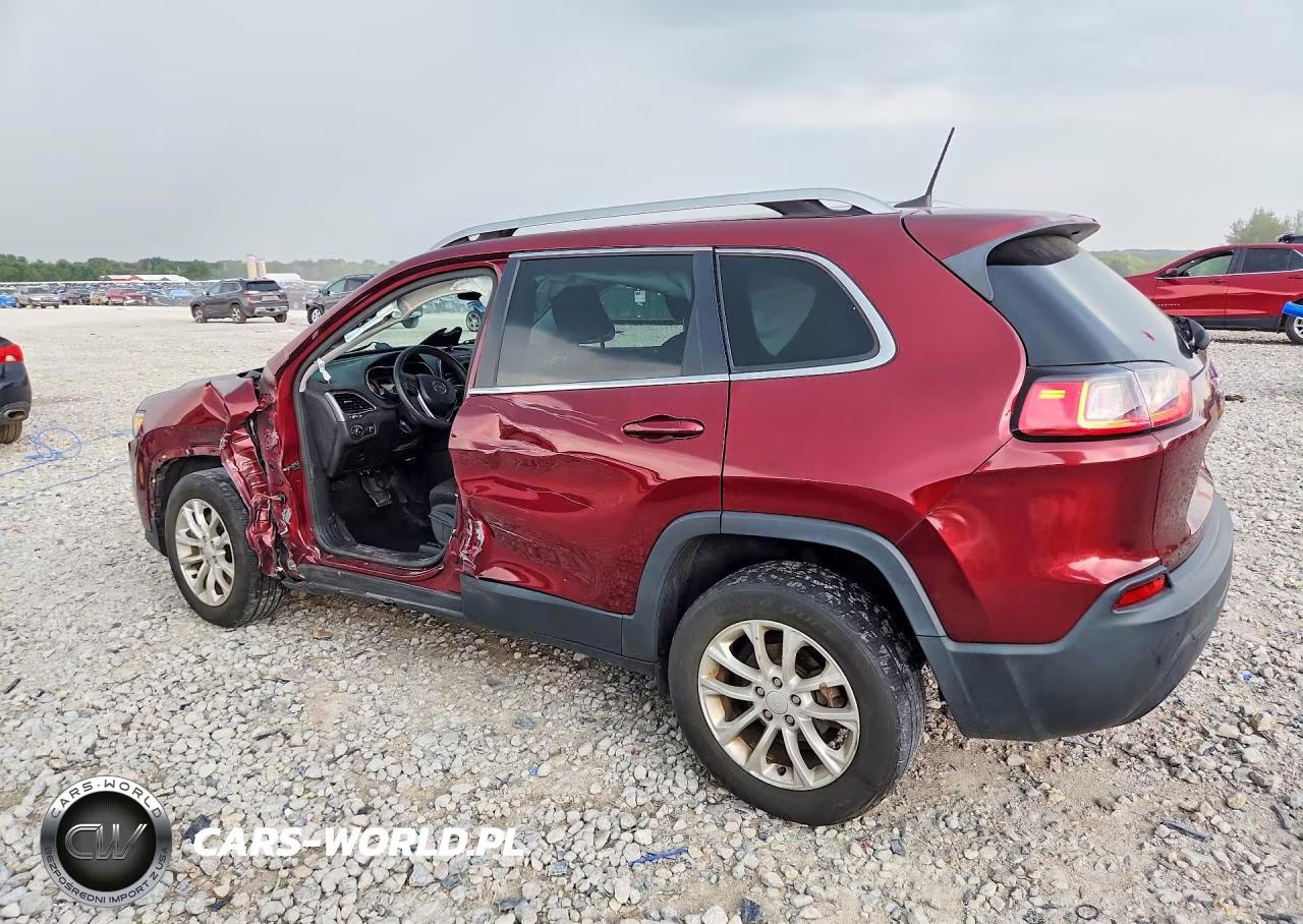 2019 Jeep Cherokee Latitude VIN:1C4PJLCB6KD370021 - 2