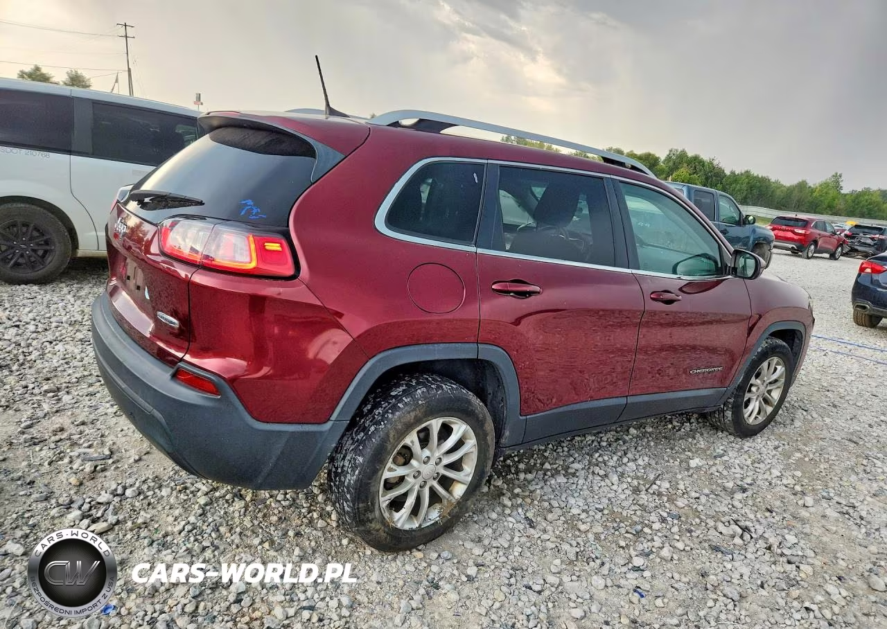 2019 Jeep Cherokee Latitude VIN:1C4PJLCB6KD370021 - 3