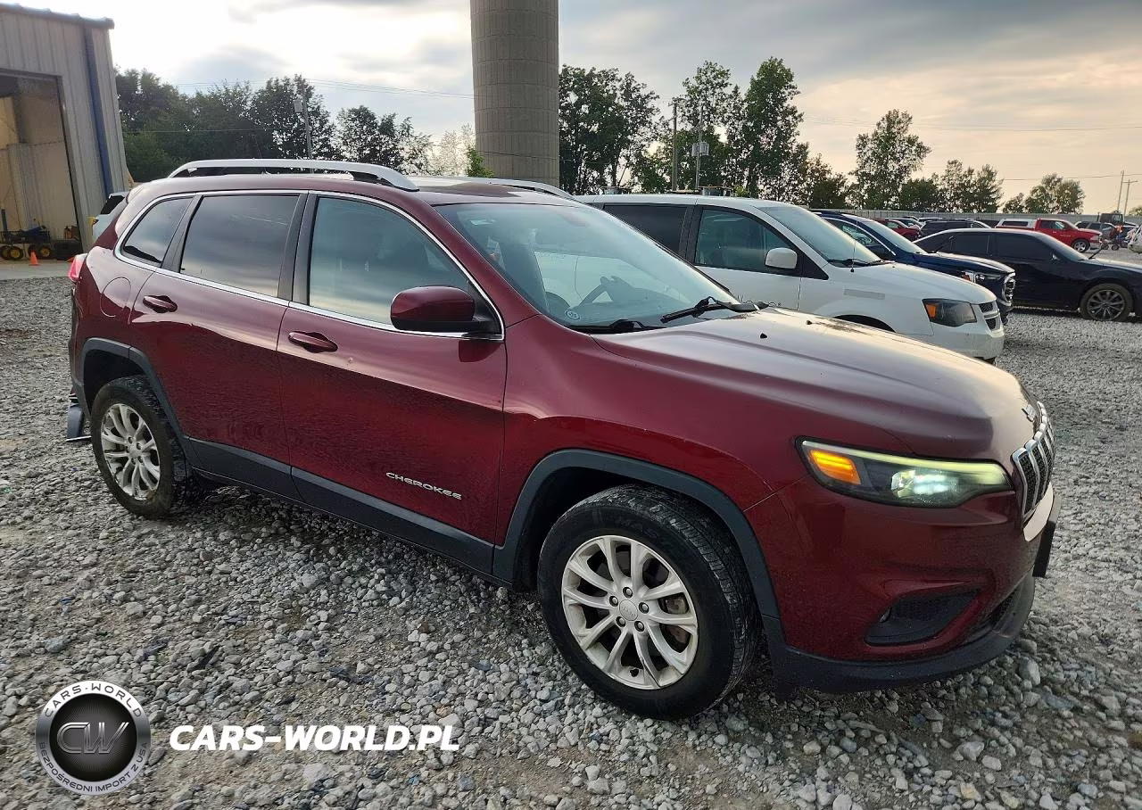 2019 Jeep Cherokee Latitude VIN:1C4PJLCB6KD370021 - 4