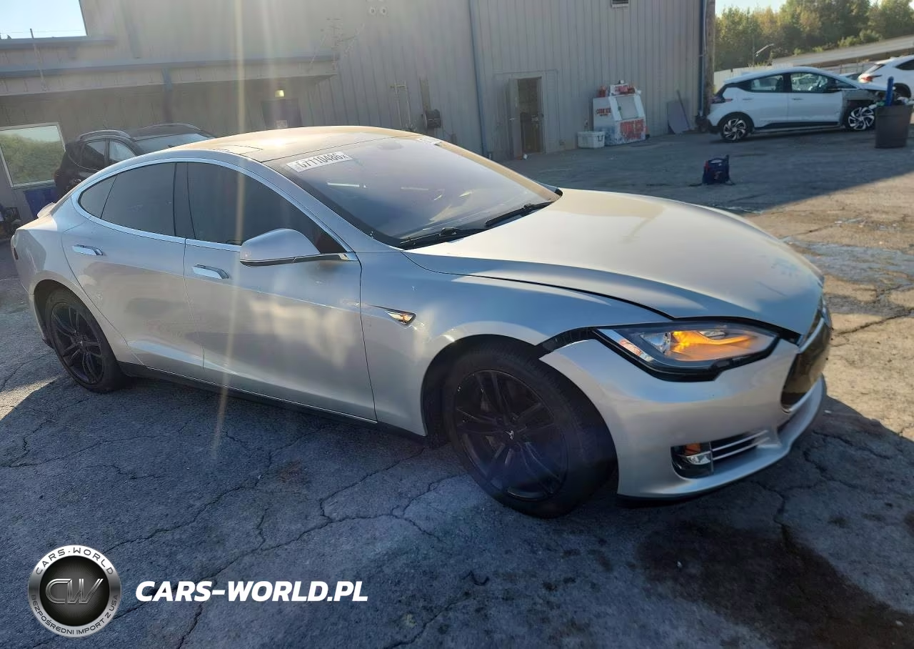 2013 Tesla Model S VIN:5YJSA1CN6DFP18159 - 4