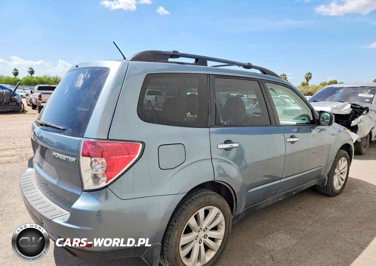 2011 Subaru Forester 2.5X Premium VIN:JF2SHBDC5BH701236 - 3