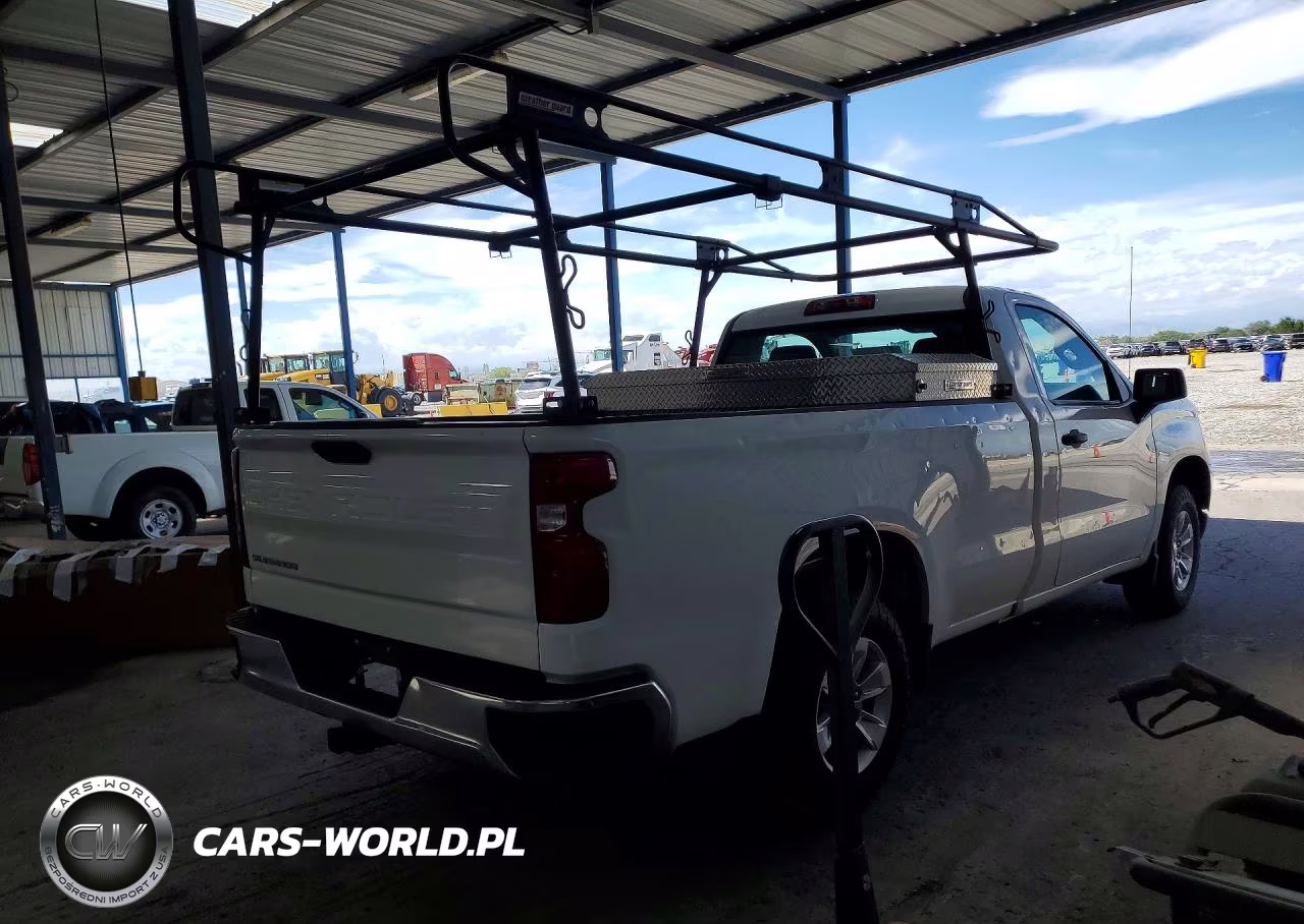 2024 Chevrolet Silverado C1500 VIN:3GCNAAEK4RG235349 - 3
