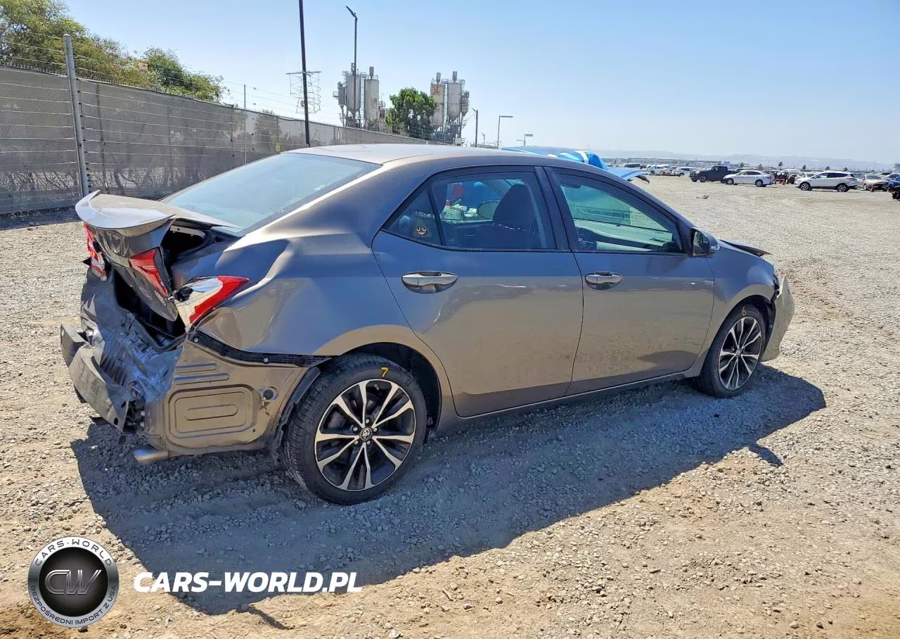 2017 Toyota Corolla Se VIN:2T1BURHE0HC753398 - 3
