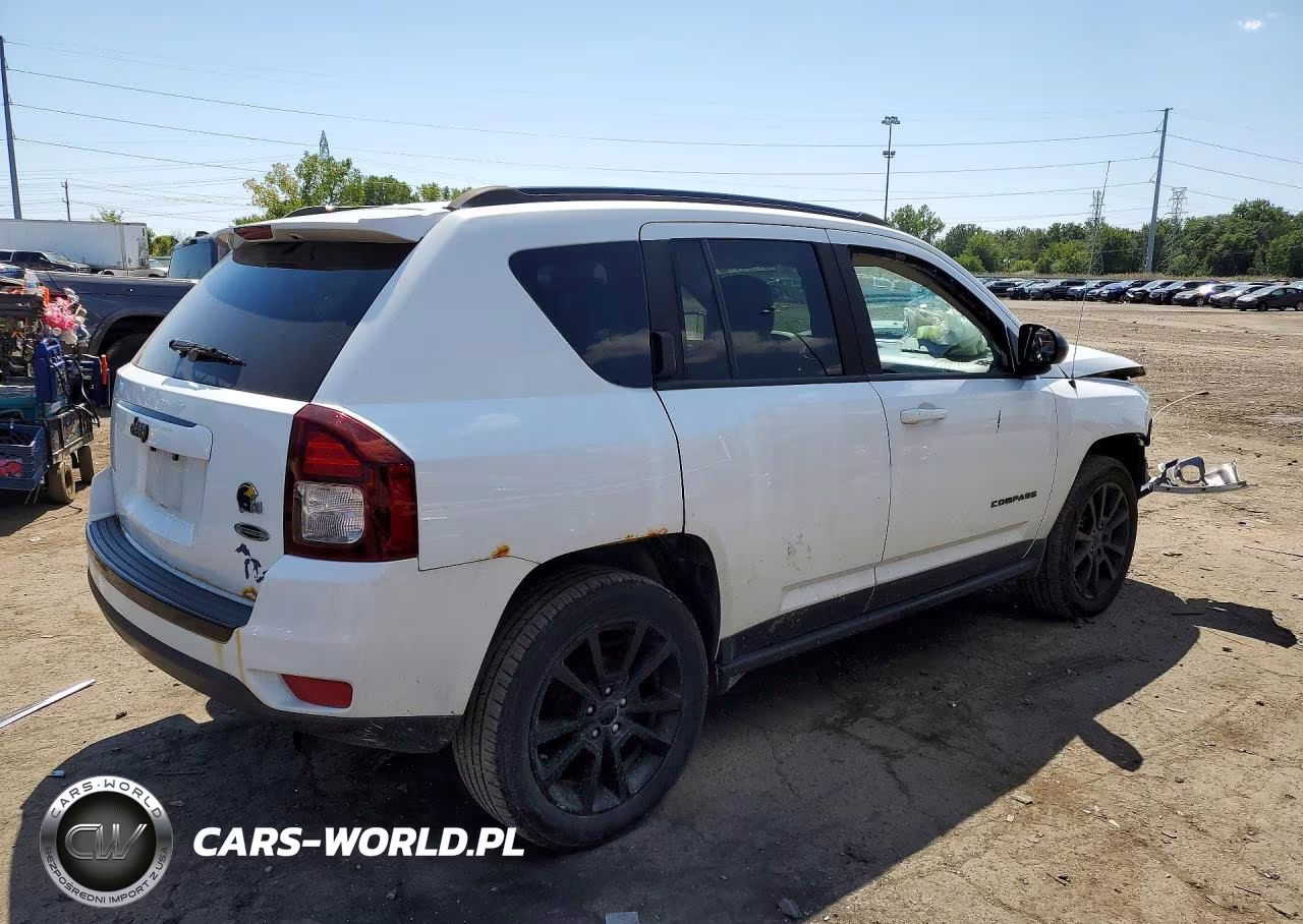 2015 Jeep Compass Sport VIN:1C4NJCBA0FD210013 - 3