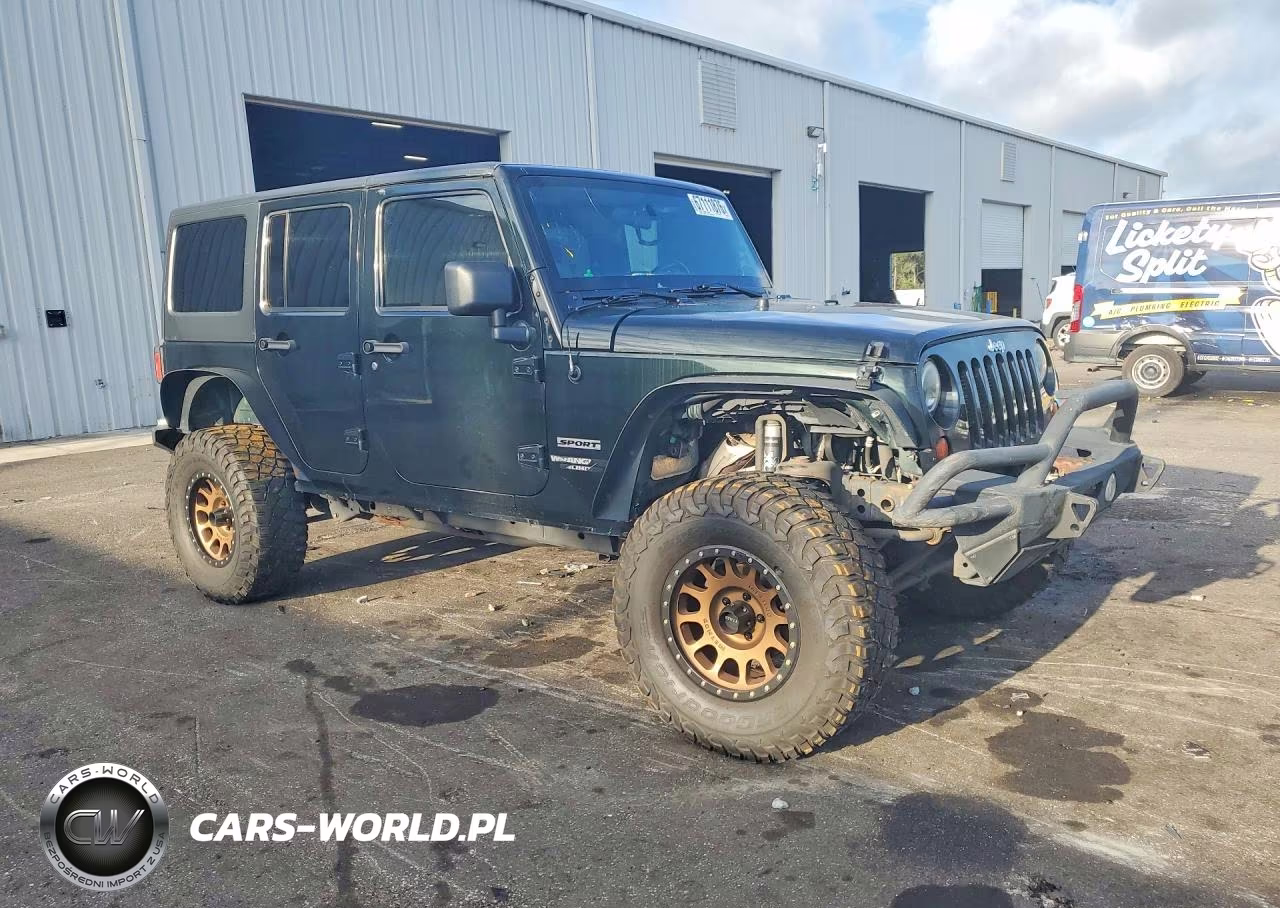 2012 Jeep Wrangler Unlimited Sport VIN:1C4HJWDGXCL182223 - 4