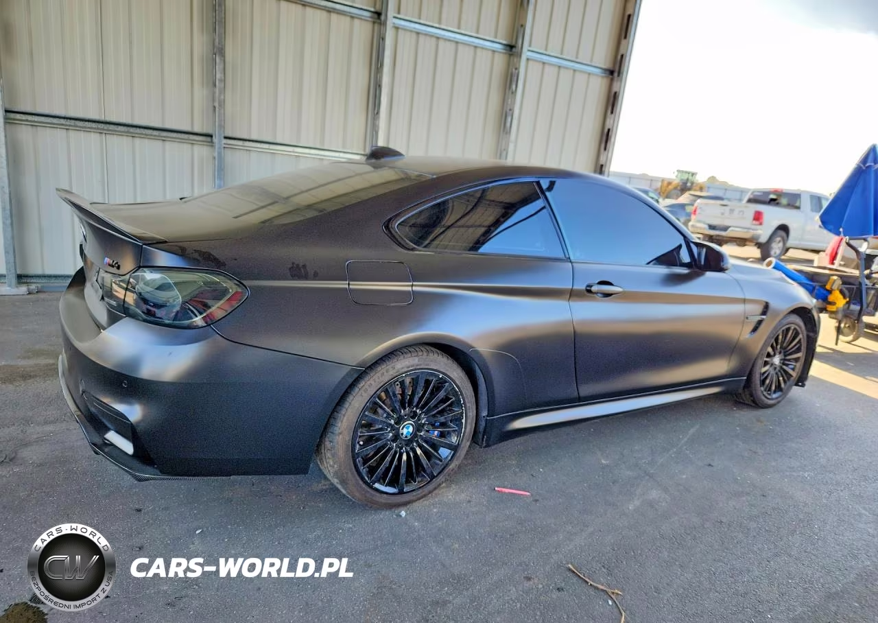 2015 BMW M4 VIN:WBS3R9C57FK332571 - 3